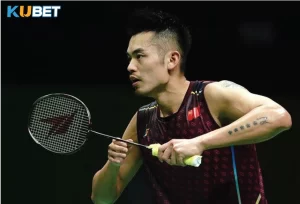 Lin dan Pemain Badminton asal china satu ini terkenal dengan pukulan smash kidal yang sangat menakutkan